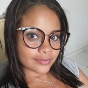 Foto de perfil de Pryscilla Leonídia da Cunha Souza